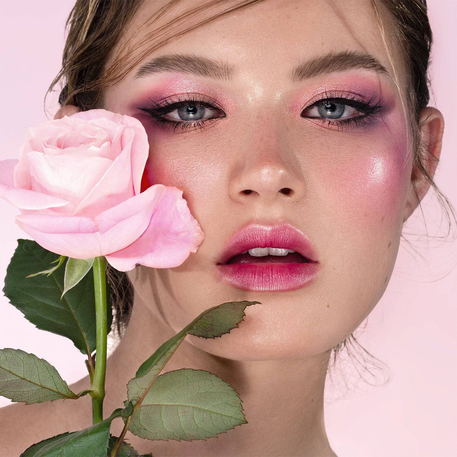 MINI ROSE EYESHADOW PALETTE - Image 7